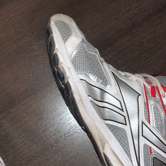 Reebok White and Silver Running Shoes - Picture 5 of 5